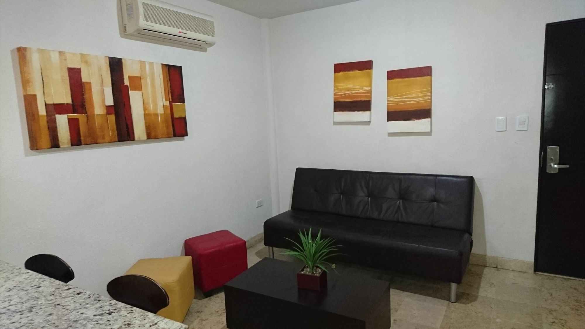 Homesuites Rotarismo Culiacán Εξωτερικό φωτογραφία
